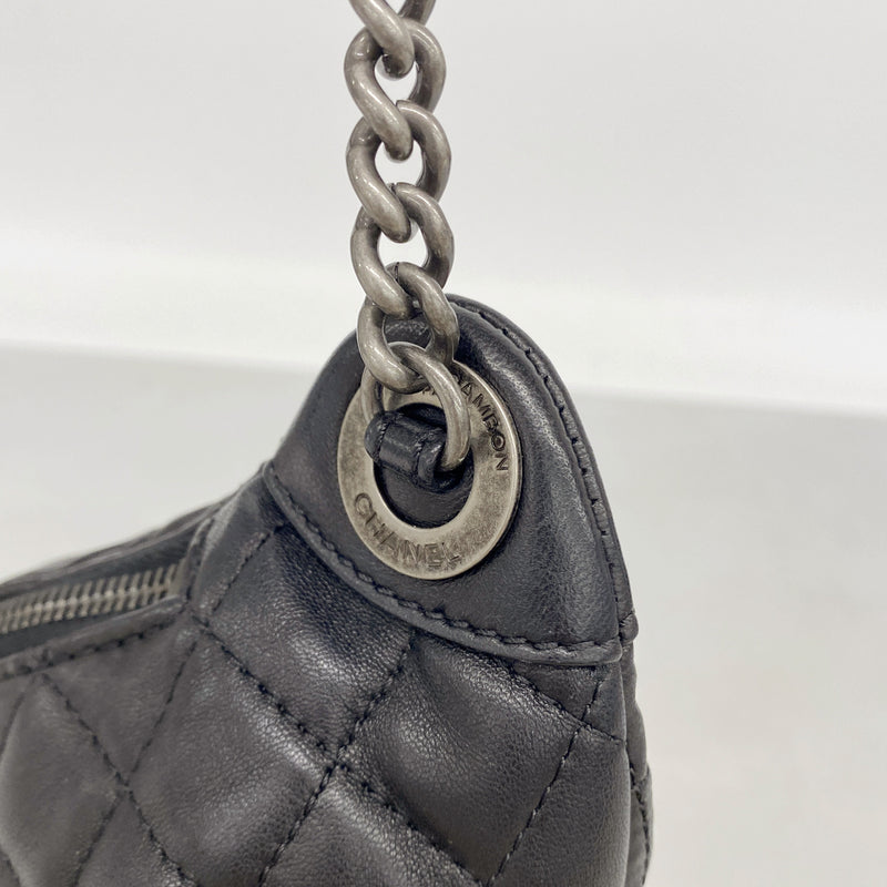 【6kc2873】シャネル ボディバッグ マトラッセ ラムスキン ブラック シルバー金具【中古】レディース