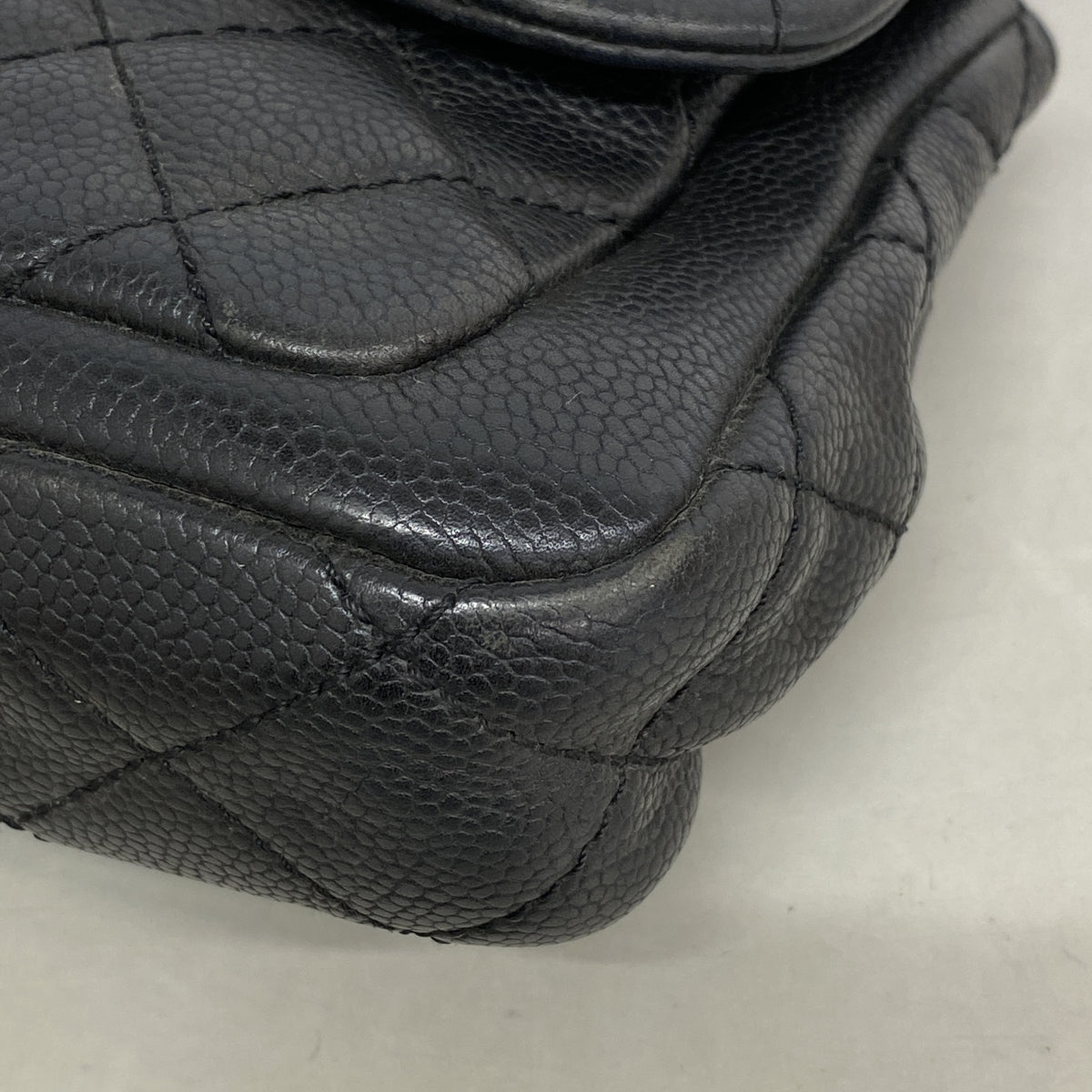 【6kc2961】シャネル ショルダーバッグ マトラッセ Wチェーン キャビアスキン ブラック シルバー金具【中古】レディース
