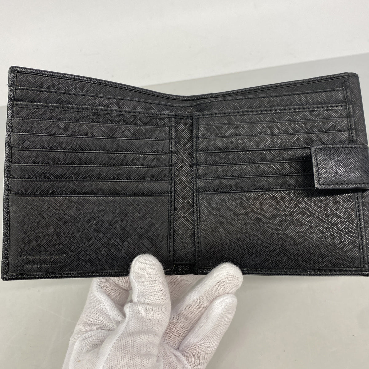 【6kc2977】サルヴァトーレフェラガモ 財布 ガンチーニ レザー ブラック シルバー金具【中古】レディース