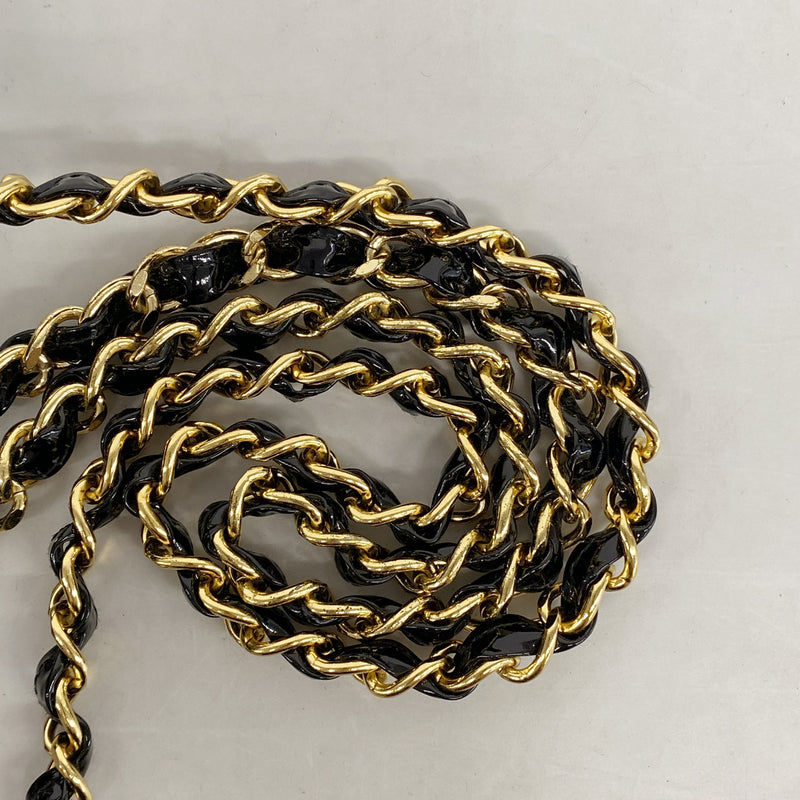 【6kc3045】シャネル ショルダーバッグ マトラッセ チェーンショルダー パテントレザー ブラック ゴールド金具【中古】レディース