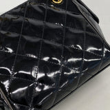 【6kc3045】シャネル ショルダーバッグ マトラッセ チェーンショルダー パテントレザー ブラック ゴールド金具【中古】レディース