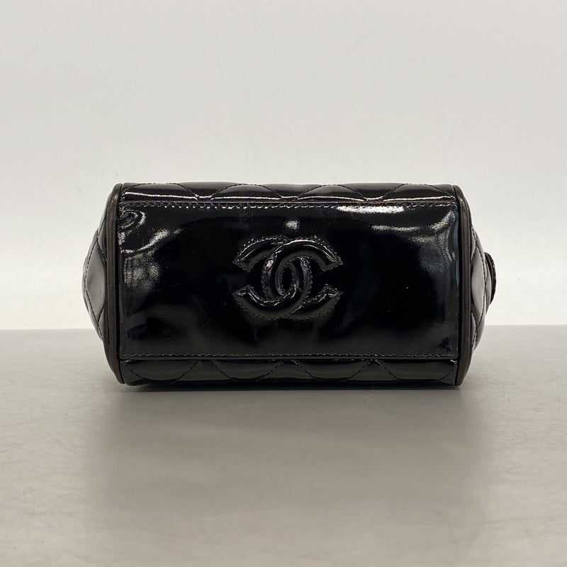 【6kc3045】シャネル ショルダーバッグ マトラッセ チェーンショルダー パテントレザー ブラック ゴールド金具【中古】レディース