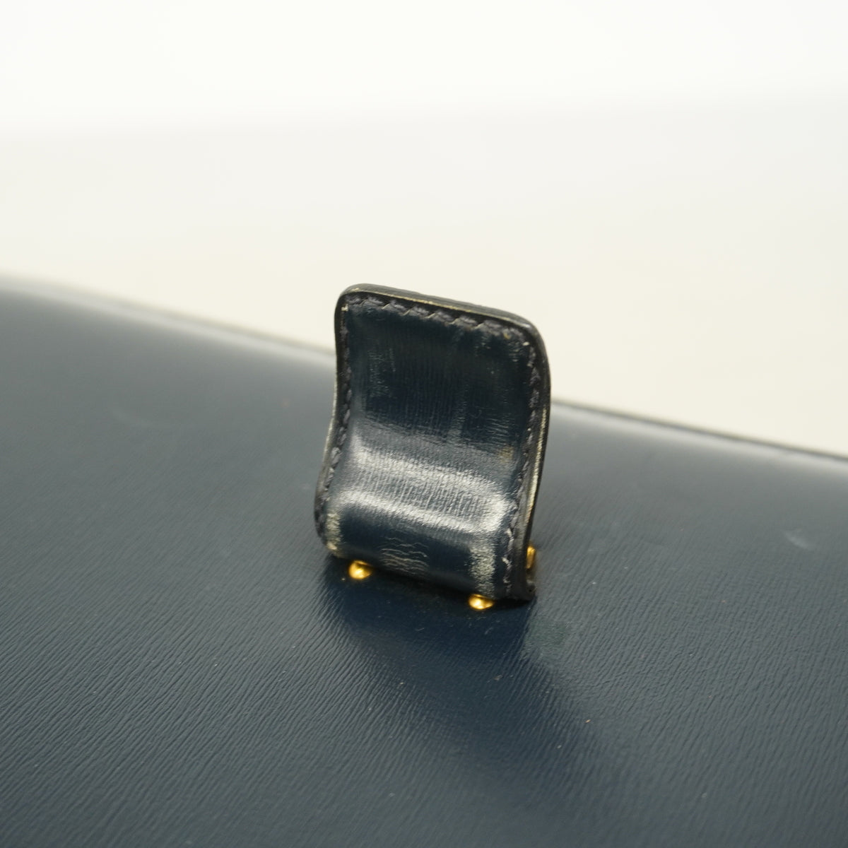【6kc3089】エルメス ショルダーバッグ ソローニュ ボックスカーフ ネイビー ゴールド金具 ○L刻印【中古】レディース