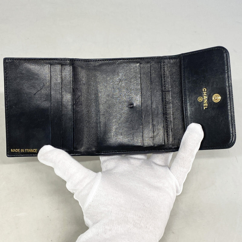 【6kc3101】シャネル 三つ折り財布 キャビアスキン ブラック ゴールド金具【中古】レディース