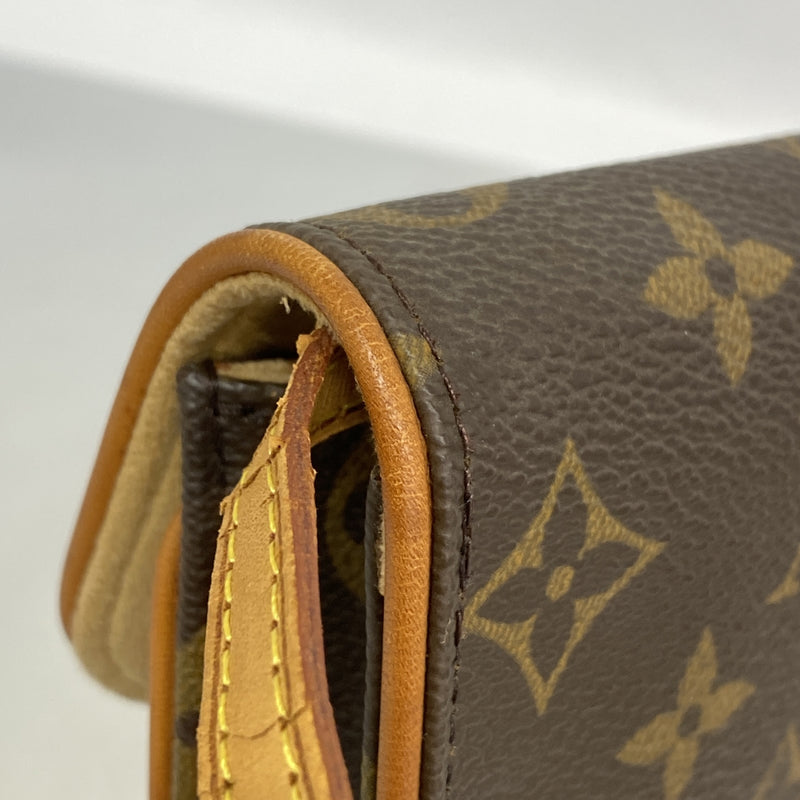 【6kc3138】ルイヴィトン ショルダーバッグ モノグラム ポシェットツインPM M51854 ブラウン【中古】レディース
