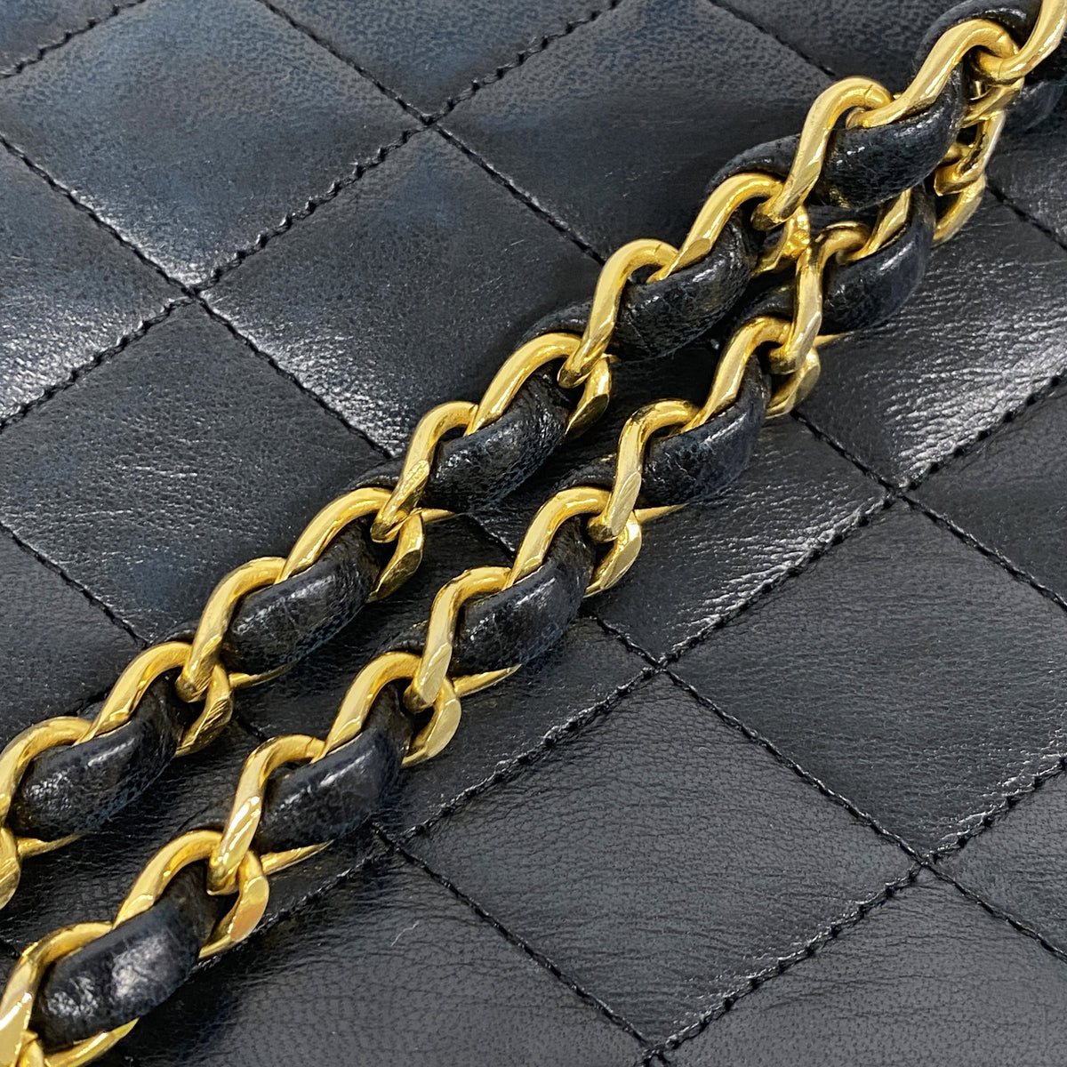 【6kc3143】シャネル ショルダーバッグ マトラッセ チェーンショルダー ラムスキン ブラック ゴールド金具【中古】レディース