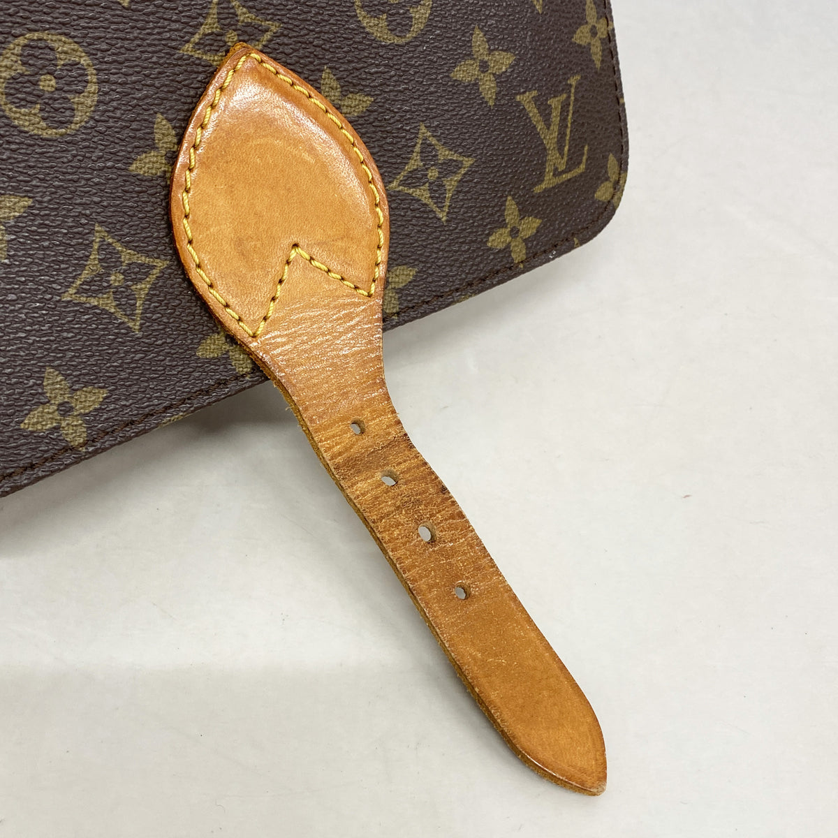 【6kc3215】ルイヴィトン ショルダーバッグ モノグラム カルトシエールMM M51253 ブラウン【中古】レディース