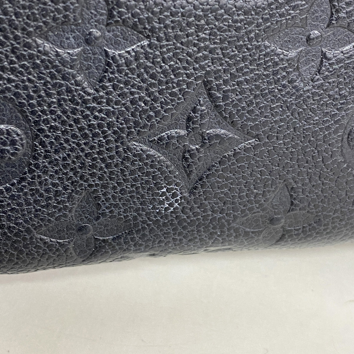【6kc3217】ルイヴィトン 長財布 モノグラム・アンプラント ジッピーウォレット M61864 ノワール【中古】メンズ レディース ユニセックス