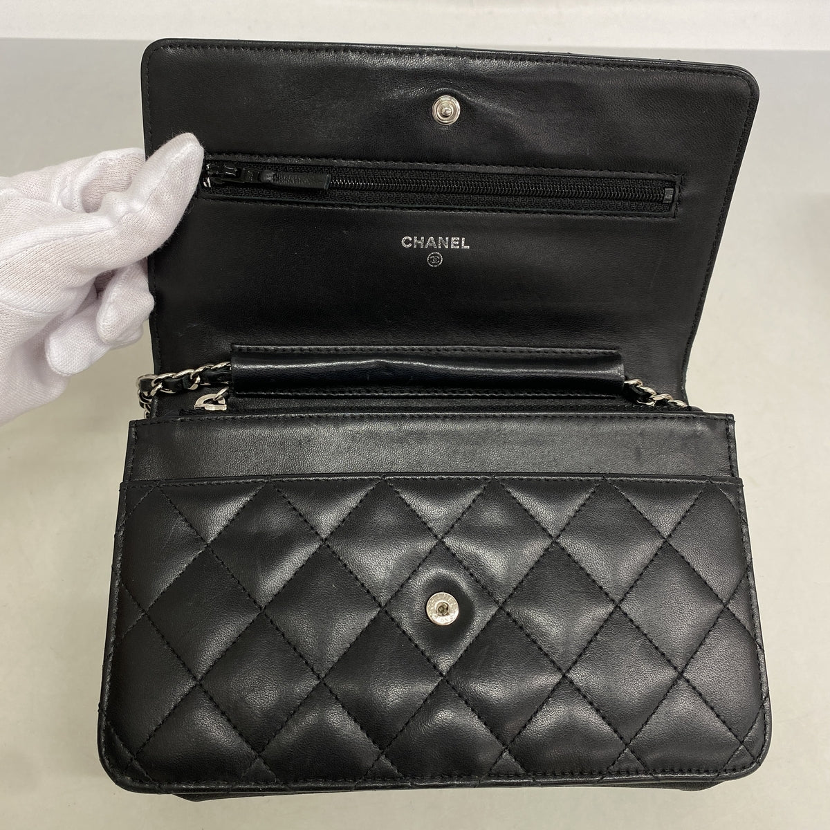 【6kc3295】シャネル ショルダーウォレット マトラッセ チェーンショルダー ラムスキン ブラック シルバー金具【中古】レディース
