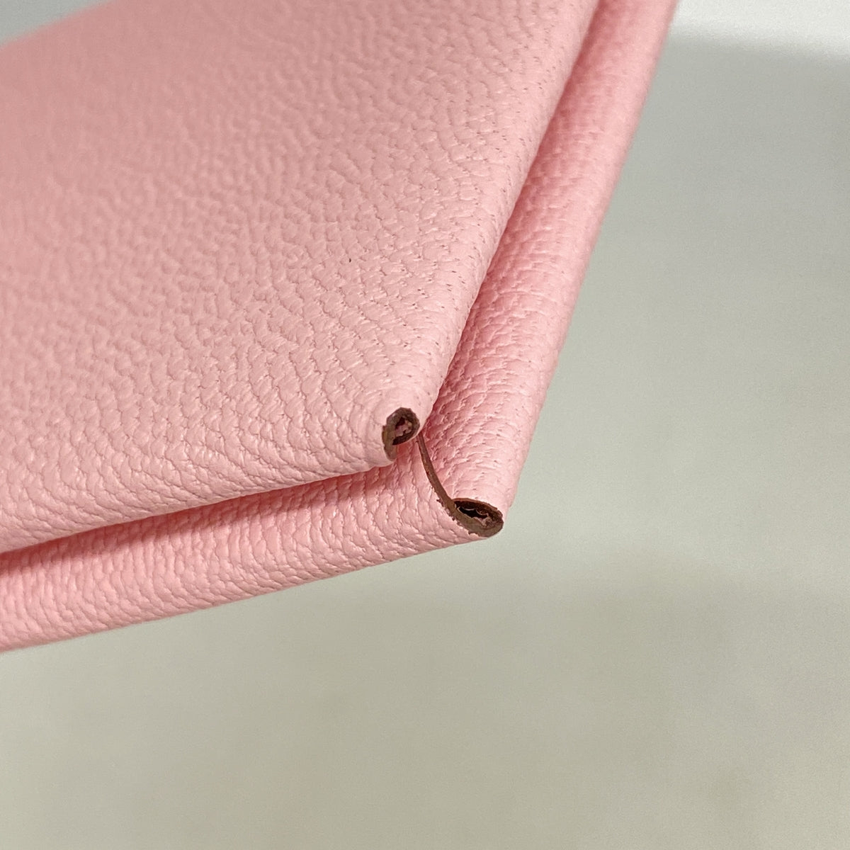 【6kd3352】エルメス カードケース カルヴィ シェブルミゾル ローズサクラ シルバー金具 Y刻印【中古】レディース