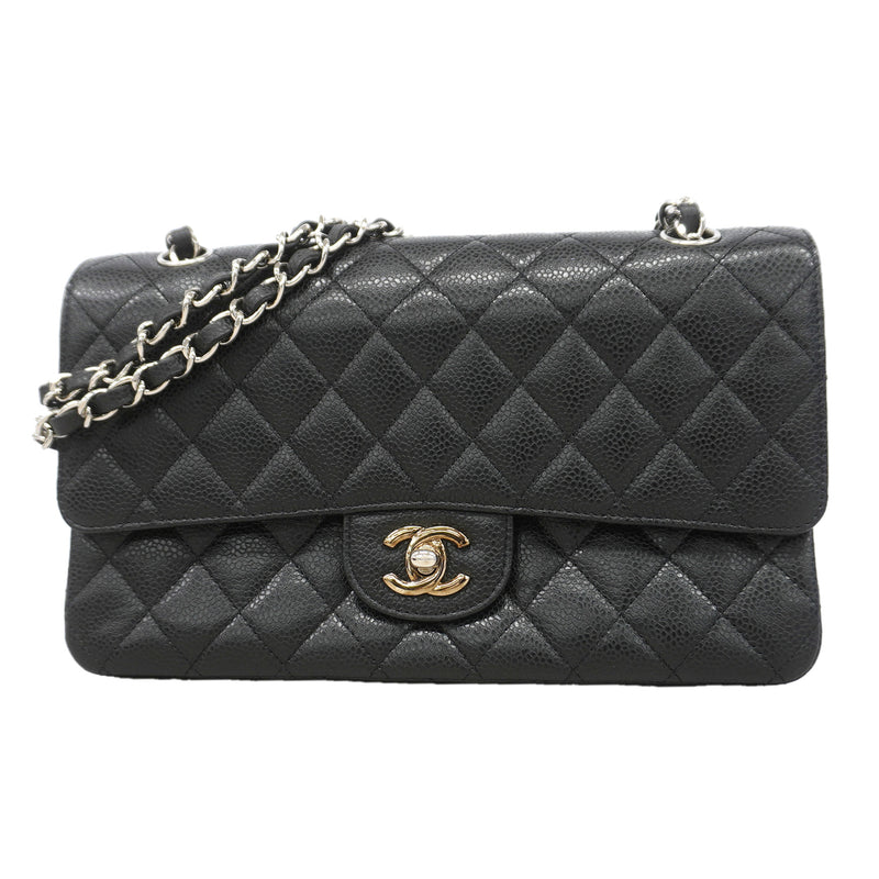 【6kd3390】シャネル ショルダーバッグ マトラッセ Wフラップ Wチェーン キャビアスキン ブラック シルバー金具【中古】レディース