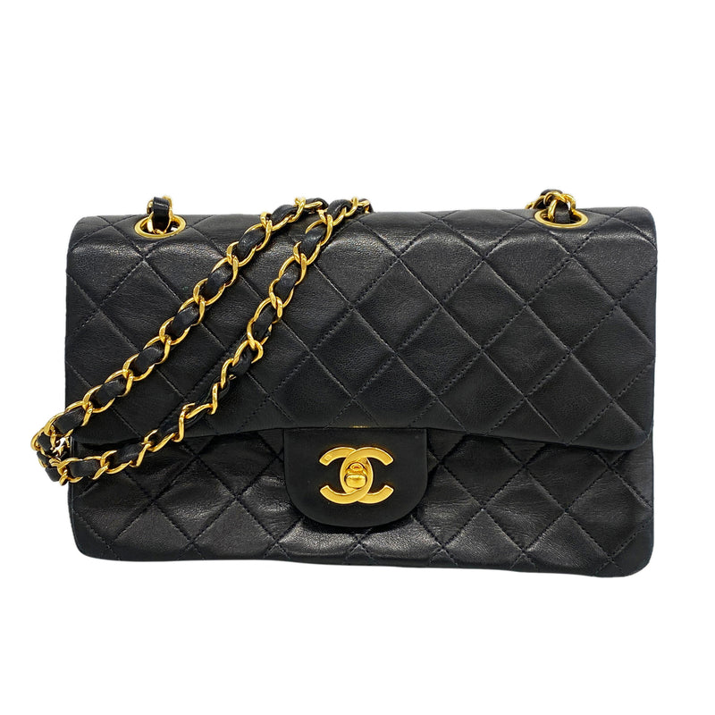 【6kd3436】シャネル ショルダーバッグ マトラッセ Wフラップ Wチェーン ラムスキン ブラック ゴールド金具【中古】レディース