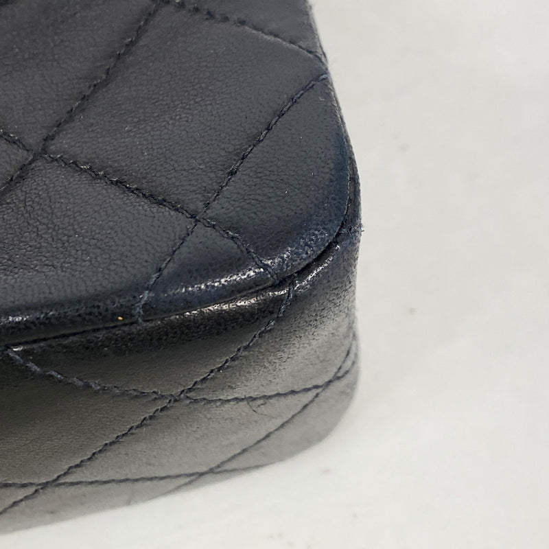 【6kd3436】シャネル ショルダーバッグ マトラッセ Wフラップ Wチェーン ラムスキン ブラック ゴールド金具【中古】レディース