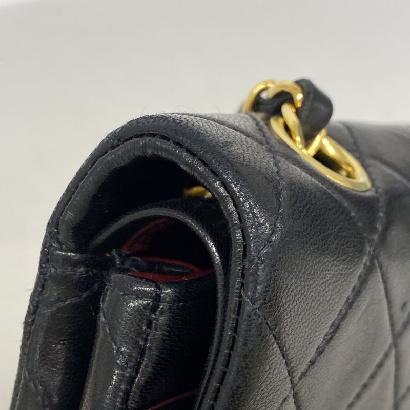 【6kd3436】シャネル ショルダーバッグ マトラッセ Wフラップ Wチェーン ラムスキン ブラック ゴールド金具【中古】レディース