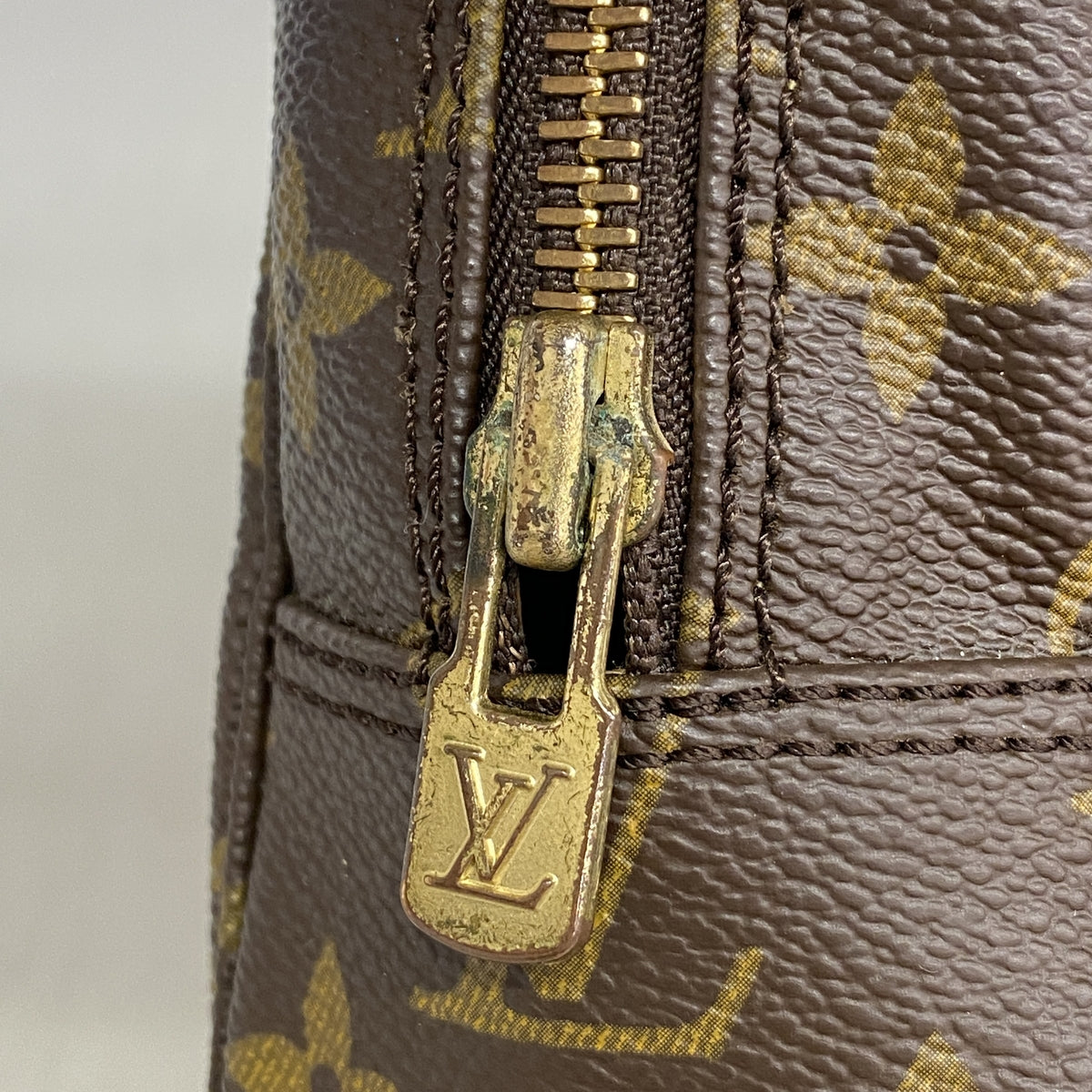 【6kd3443】ルイヴィトン ポーチ モノグラム トゥルーストワレット23 M47524 ブラウン【中古】レディース