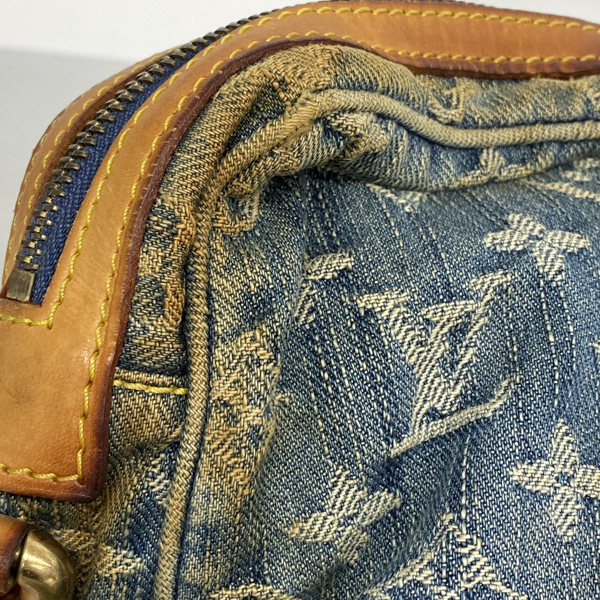 【6kd3472】ルイヴィトン ショルダーバッグ モノグラム・デニム カメラバッグ M95348 ブルー【中古】レディース