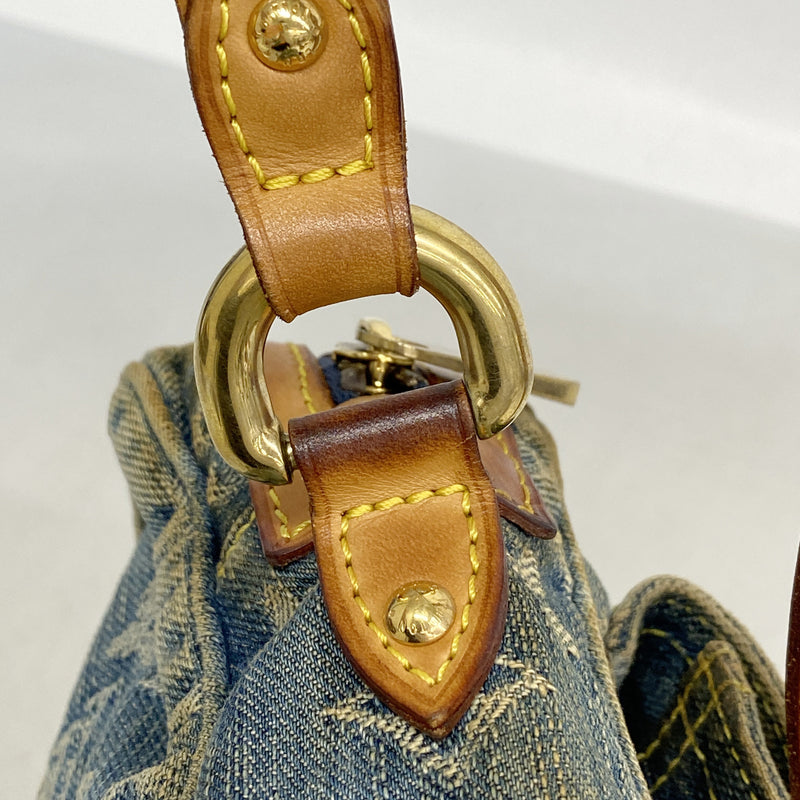 【6kd3472】ルイヴィトン ショルダーバッグ モノグラム・デニム カメラバッグ M95348 ブルー【中古】レディース