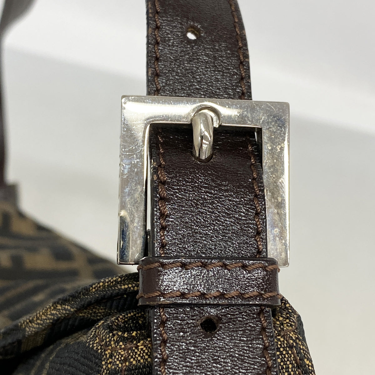 【6kd3498】フェンディ ハンドバッグ ズッカ ナイロンキャンバス ブラウン シルバー金具【中古】レディース