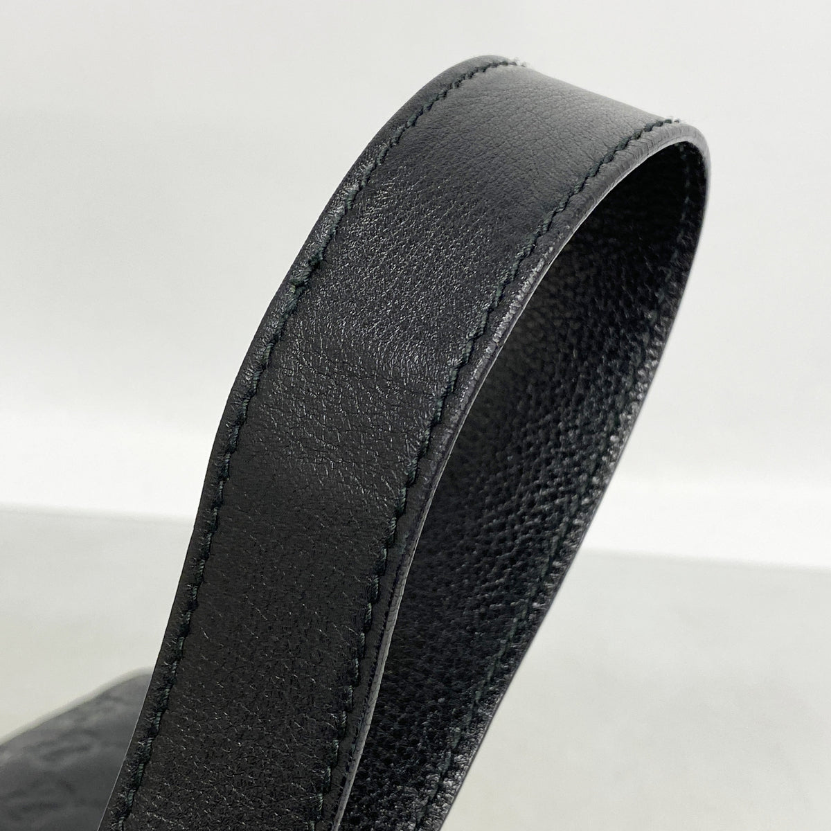 【6kd3528】グッチ ショルダーバッグ グッチシマ 201446 レザー ブラック シャンパンゴールド金具【中古】レディース