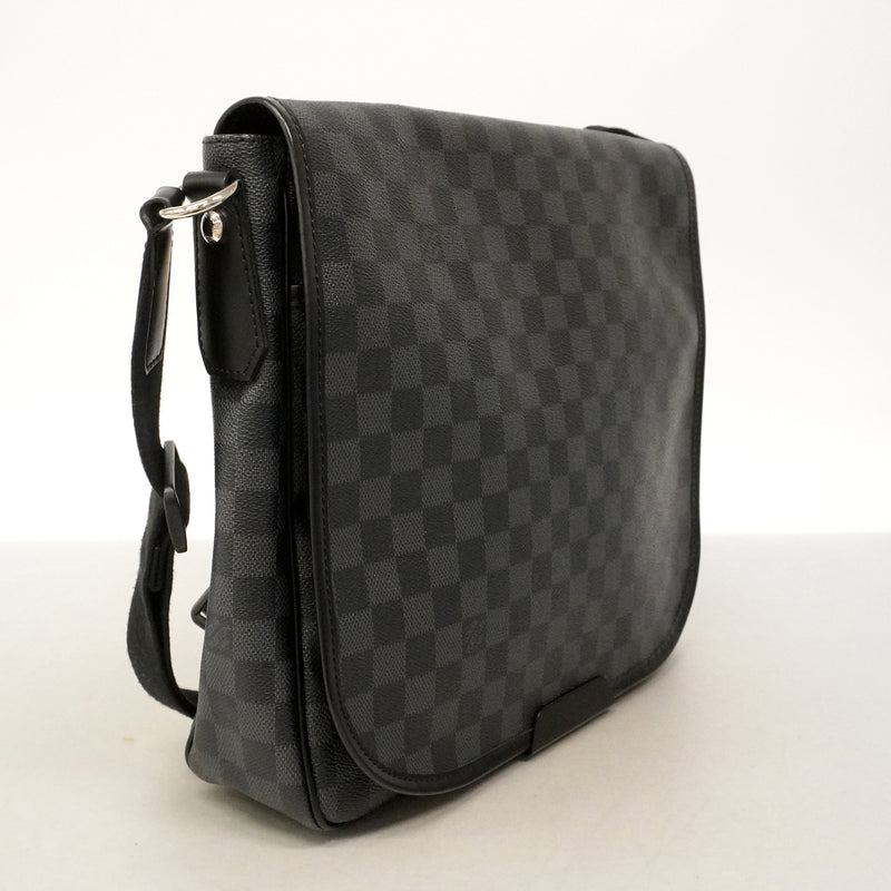 【6kd3561】ルイヴィトン ショルダーバッグ ダミエ・グラフィット ダニエルMM N58029 ブラック【中古】メンズ