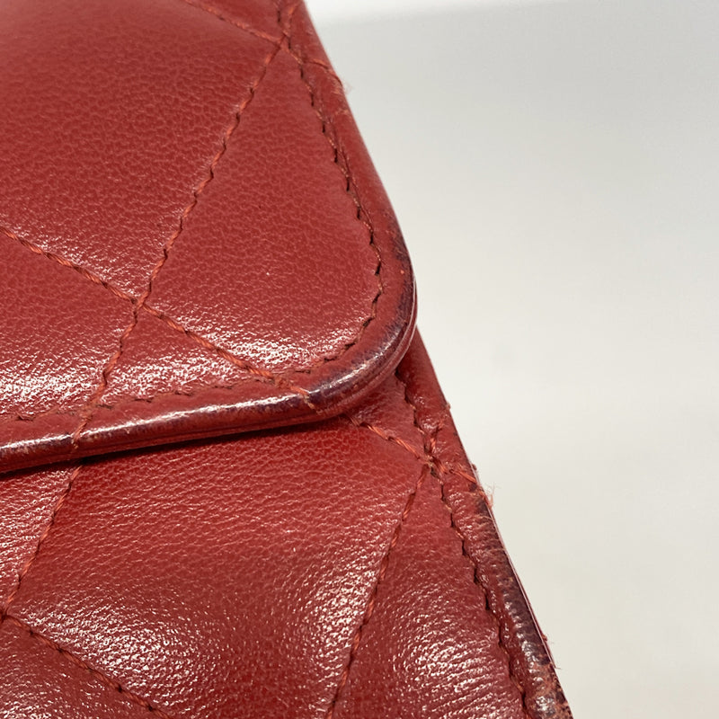 【6kd3601】シャネル 三つ折り長財布 マトラッセ ラムスキン レッド シルバー金具【中古】レディース