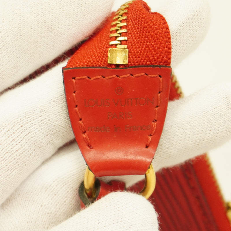 【6kd3667】ルイヴィトン ポーチ エピ アクセソワール M52947 カスティリアンレッド【中古】レディース