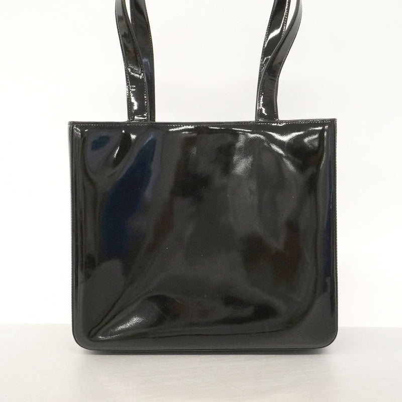 【6kd3671】シャネル ショルダーバッグ パテントレザー ブラック ゴールド金具【中古】レディース