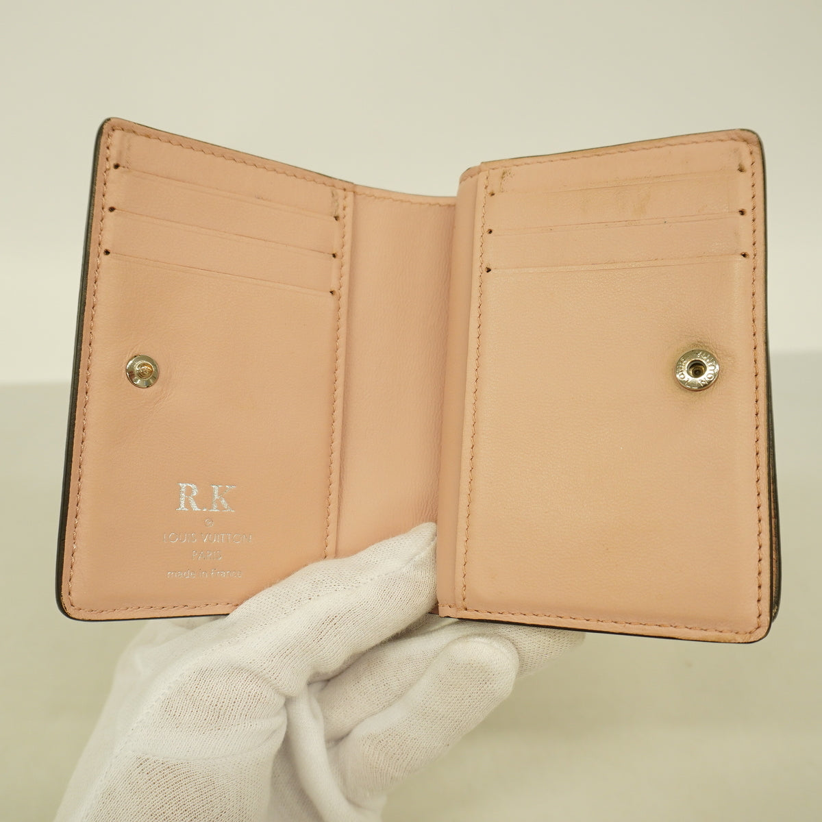 【6kd3695-h】ルイヴィトン 財布 マヒナ ポルトフォイユクレア M80629 マグノリア【中古】レディース