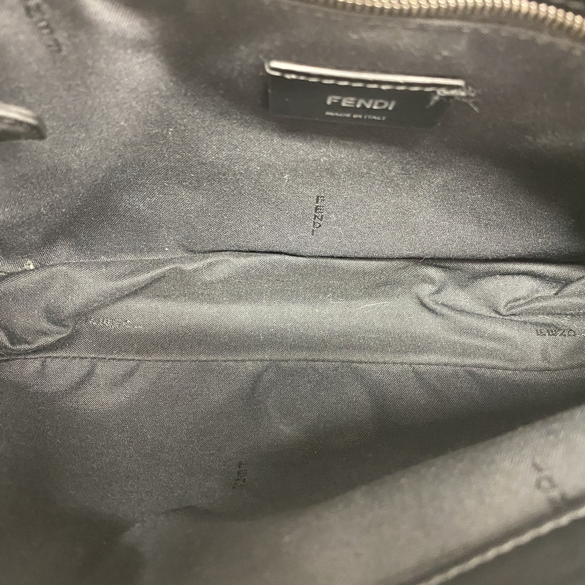 【6kd3710】フェンディ ショルダーバッグ レザー ブラック シルバー金具【中古】メンズ