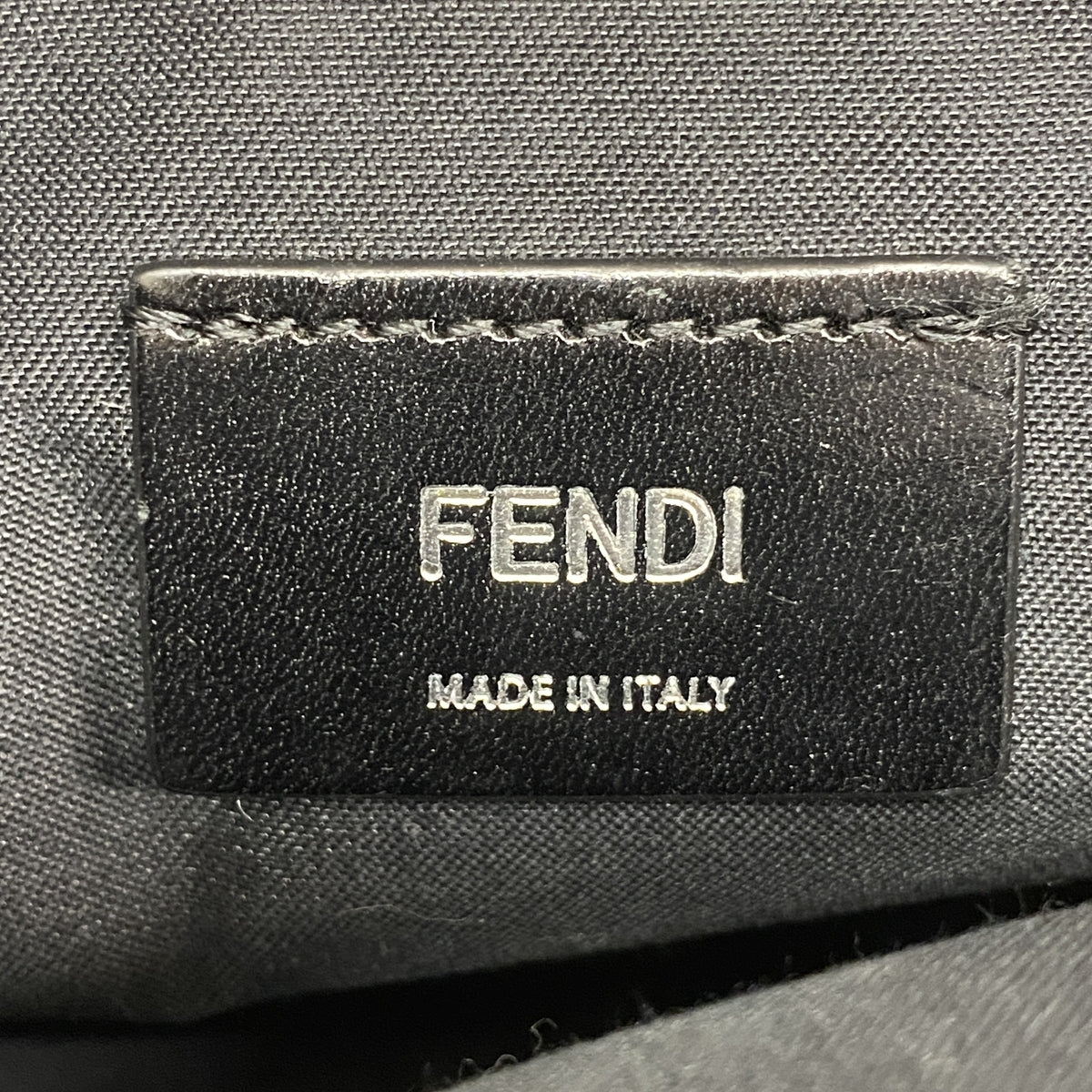 【6kd3710】フェンディ ショルダーバッグ レザー ブラック シルバー金具【中古】メンズ