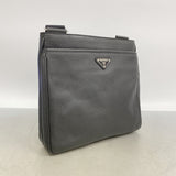 【6kd3738】プラダ ショルダーバッグ ヴィッテロシティ レザー ブラック シルバー金具【中古】メンズ