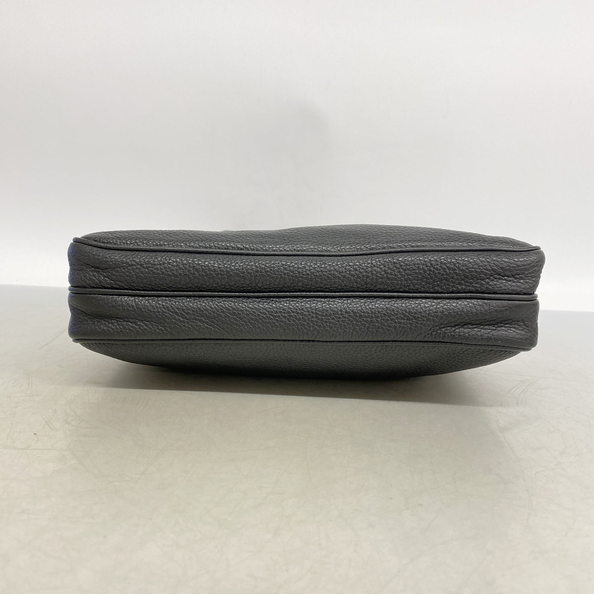 【6kd3738】プラダ ショルダーバッグ ヴィッテロシティ レザー ブラック シルバー金具【中古】メンズ