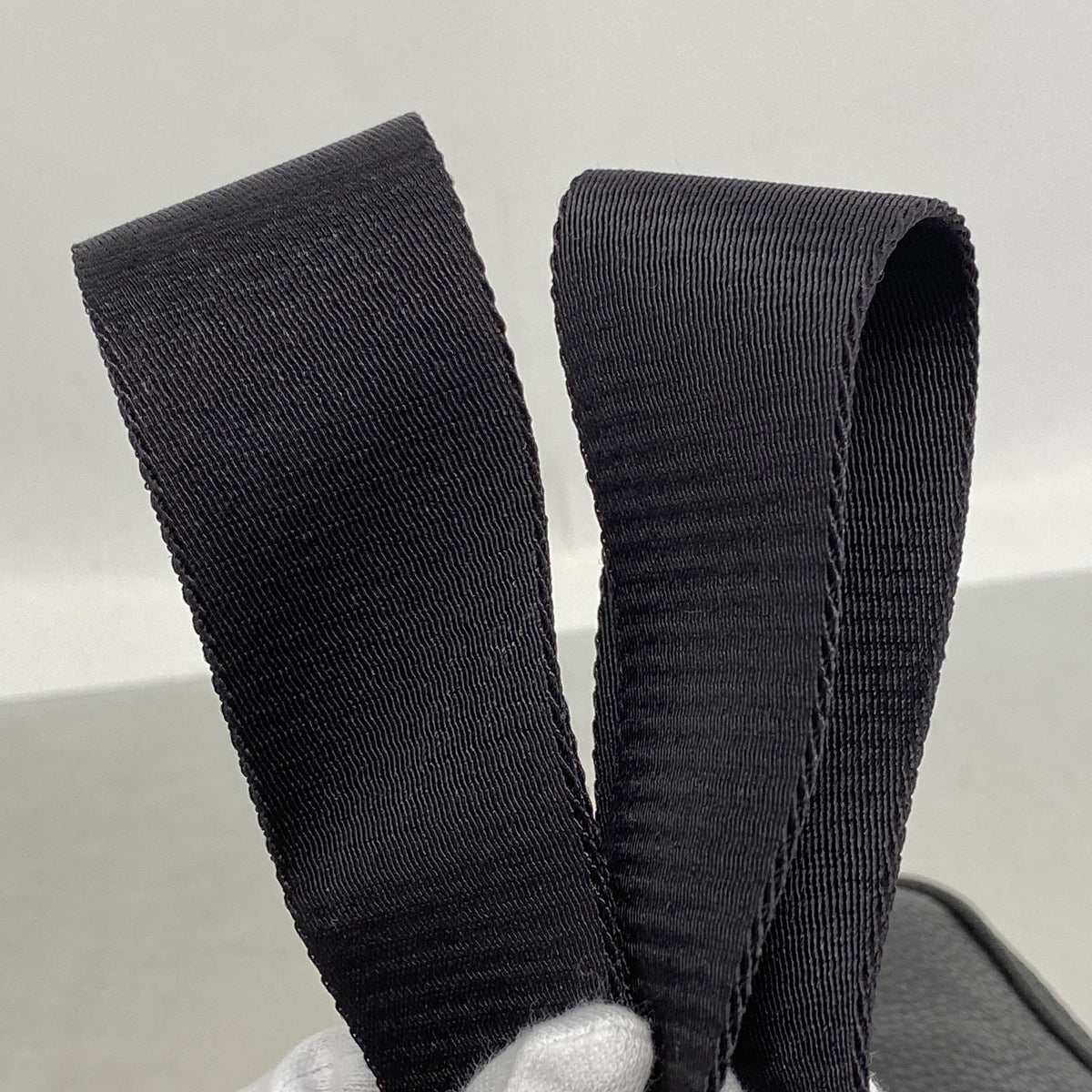 【6kd3738】プラダ ショルダーバッグ ヴィッテロシティ レザー ブラック シルバー金具【中古】メンズ
