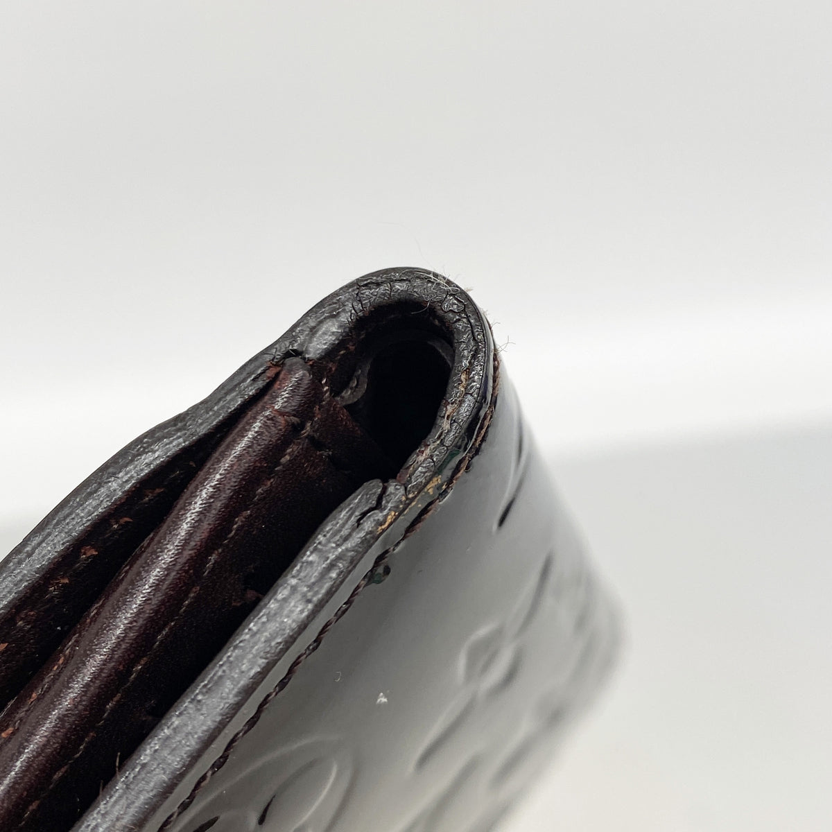 【6kd3756】ルイヴィトン 三つ折り財布 ヴェルニ ポルトモネビエカルトクレディ M93523 アマラント【中古】レディース