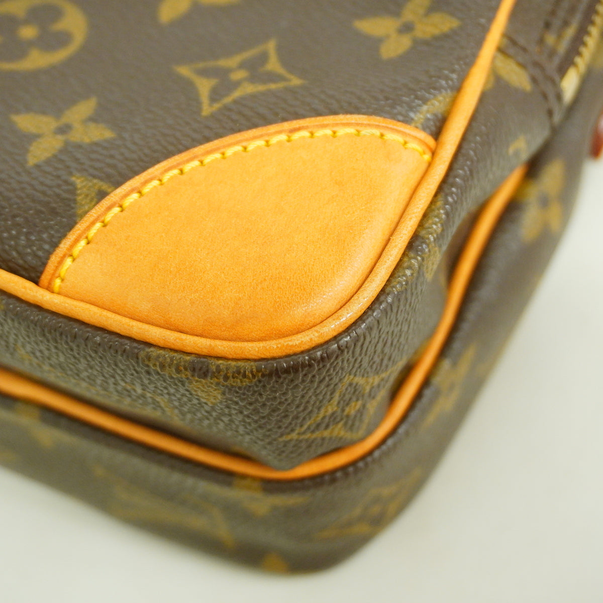 【6kd3822】ルイヴィトン ショルダーバッグ モノグラム アマゾン M45236 ブラウン【中古】レディース