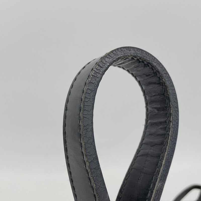 【6kd3840】ルイヴィトン ショルダーバッグ エピ プチノエ M59012 ノワール【中古】レディース