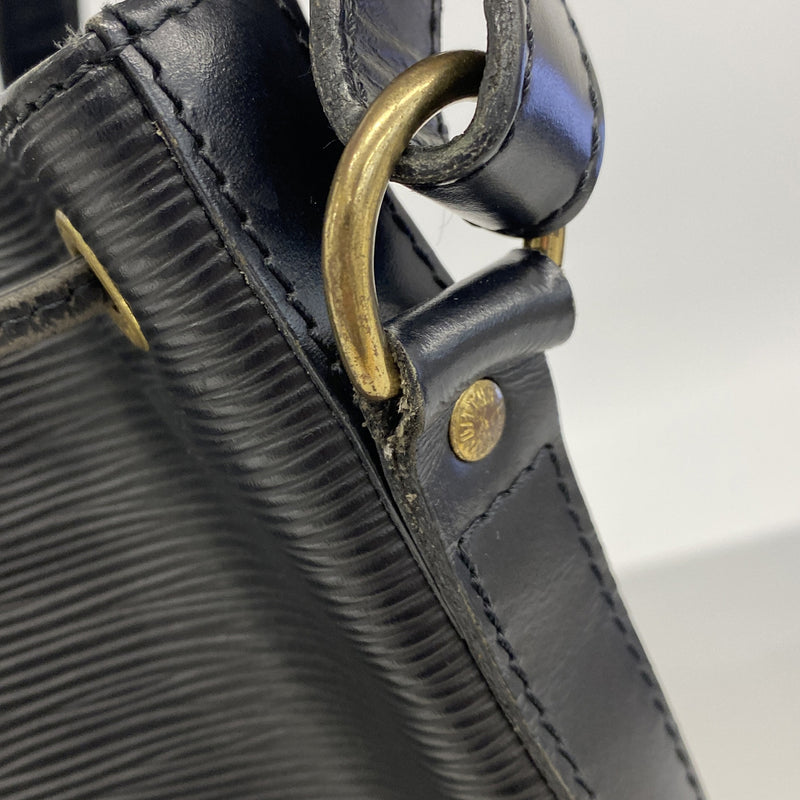 【6kd3840】ルイヴィトン ショルダーバッグ エピ プチノエ M59012 ノワール【中古】レディース