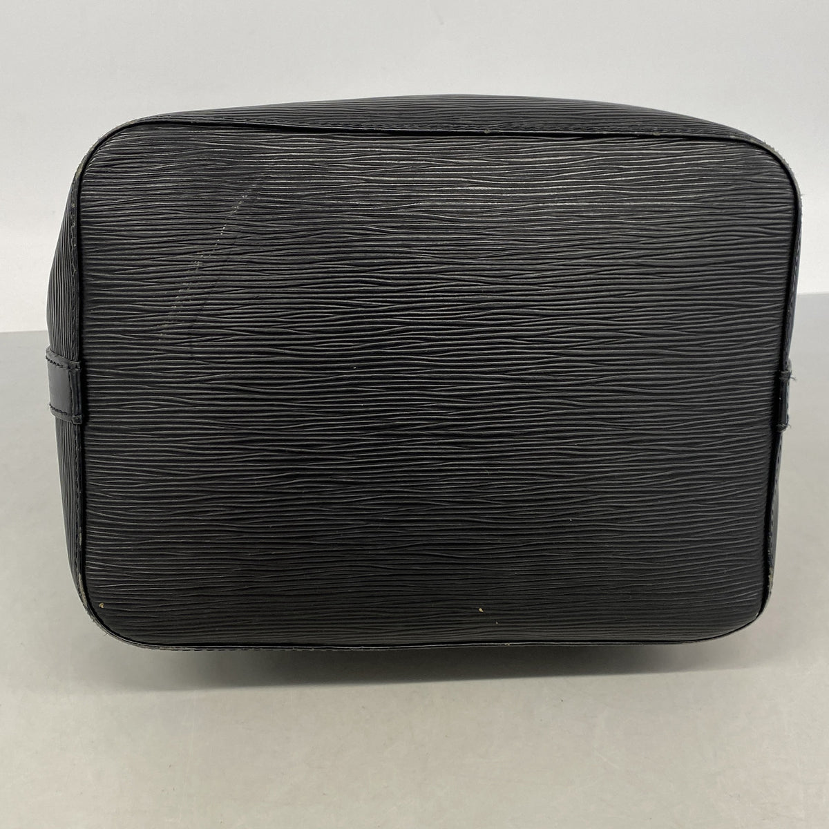 【6kd3840】ルイヴィトン ショルダーバッグ エピ プチノエ M59012 ノワール【中古】レディース