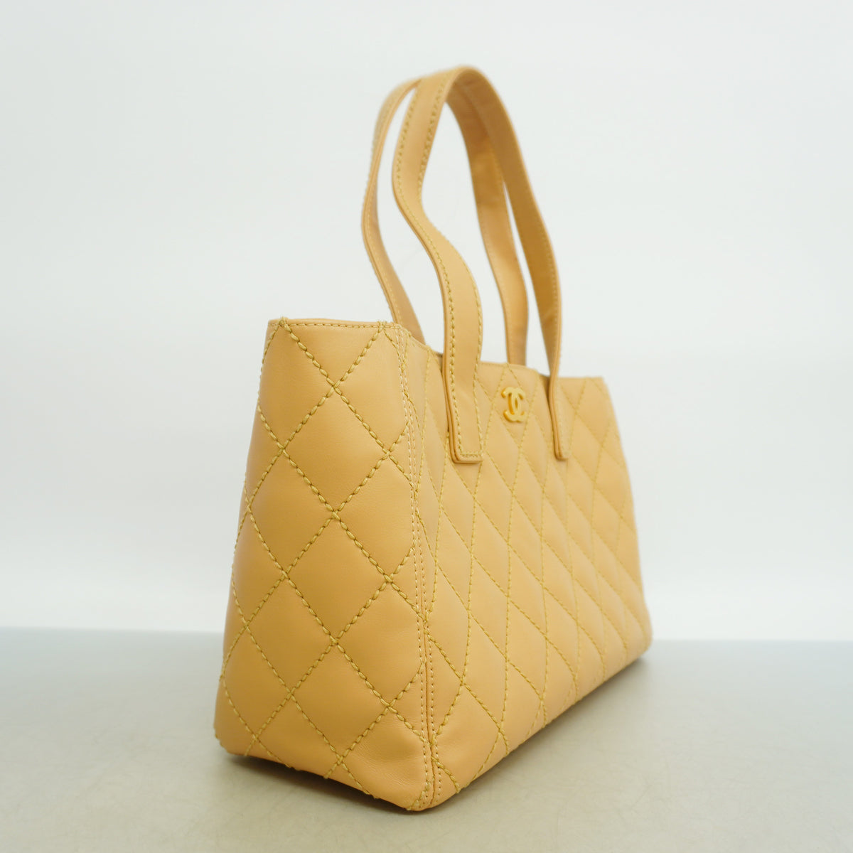 【6kd3874】シャネル トートバッグ ワイルドステッチ ラムスキン ベージュ ゴールド金具【中古】レディース