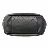 【6kd3886】シャネル ショルダーバッグ マトラッセ チェーンショルダー ラムスキン ブラック シルバー金具【中古】レディース
