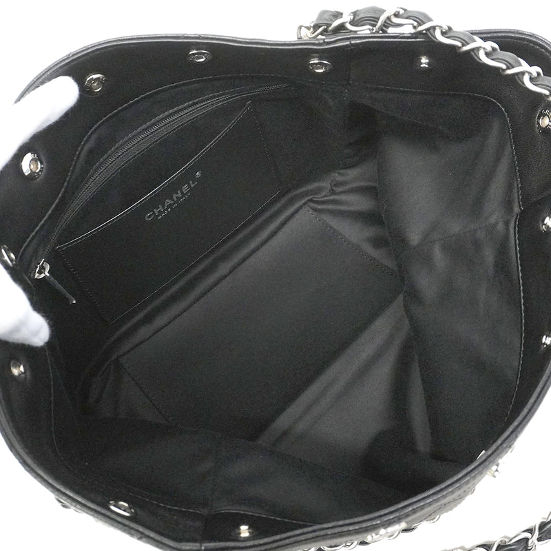 【6kd3886】シャネル ショルダーバッグ マトラッセ チェーンショルダー ラムスキン ブラック シルバー金具【中古】レディース