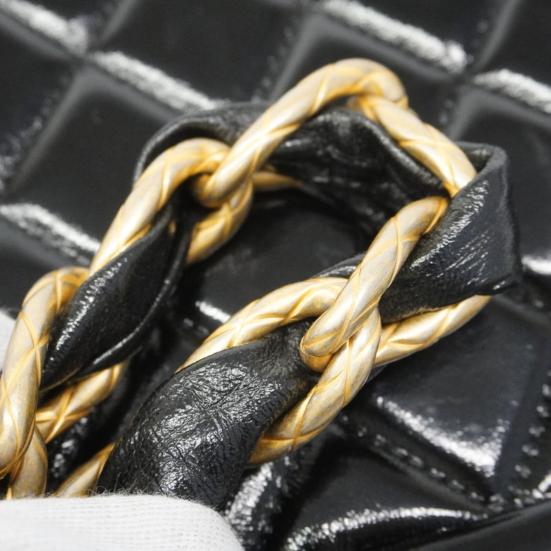 【6kd3887】シャネル ショルダーバッグ マトラッセ チェーンショルダー パテントレザー ブラック ゴールド金具【中古】レディース