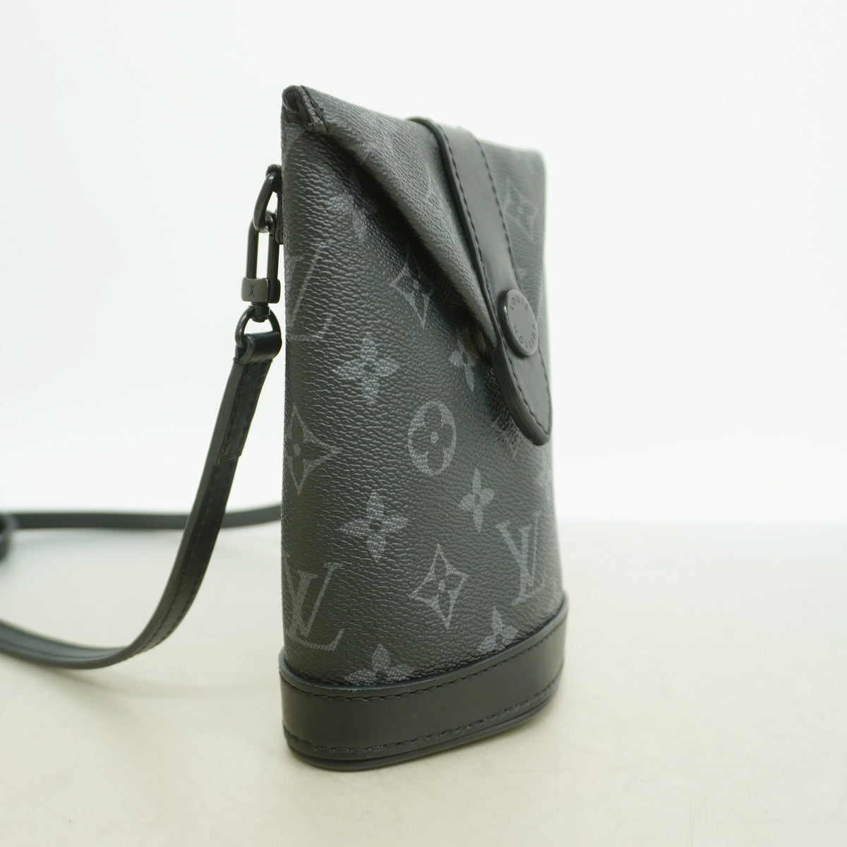 【6kd3910】ルイヴィトン ショルダーバッグ モノグラム・エクリプス エンベロップポーチ M11613 ブラック【中古】メンズ