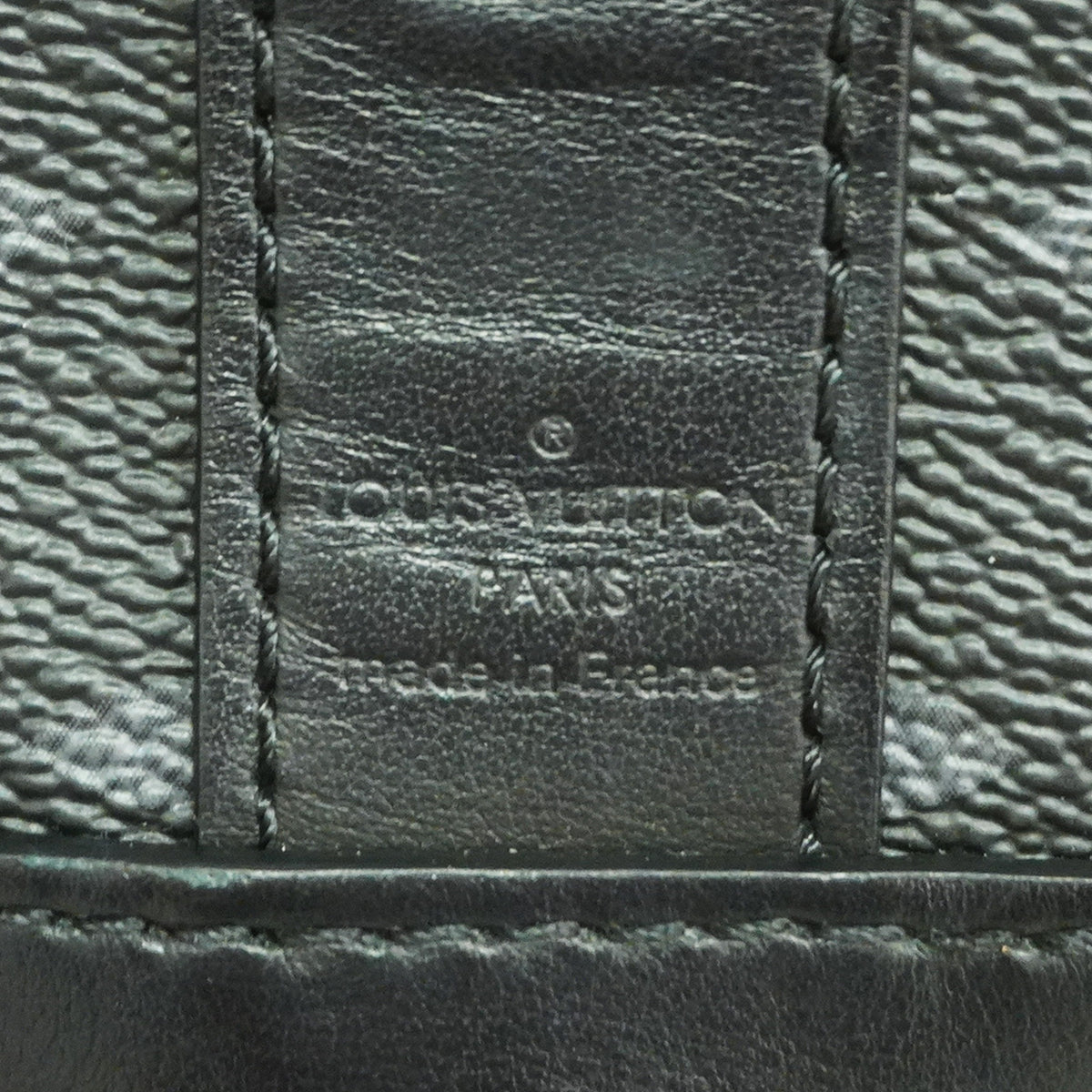 【6kd3910】ルイヴィトン ショルダーバッグ モノグラム・エクリプス エンベロップポーチ M11613 ブラック【中古】メンズ