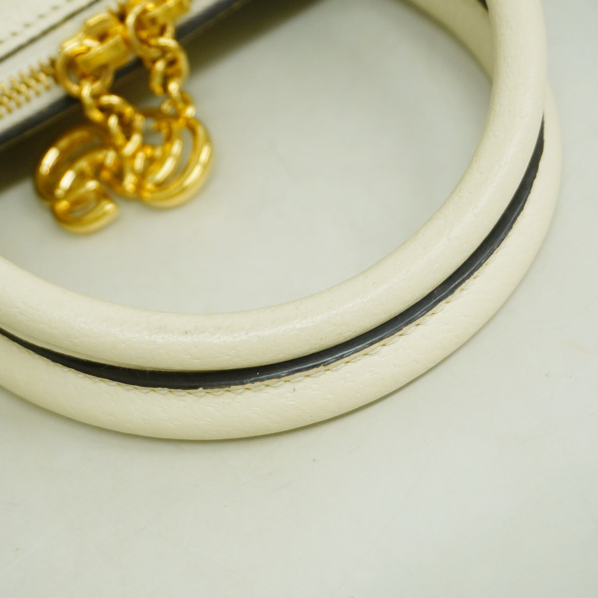 【6kd3913】グッチ ハンドバッグ オフィディア 524532 レザー ホワイト ゴールド金具 2wayバッグ【中古】レディース