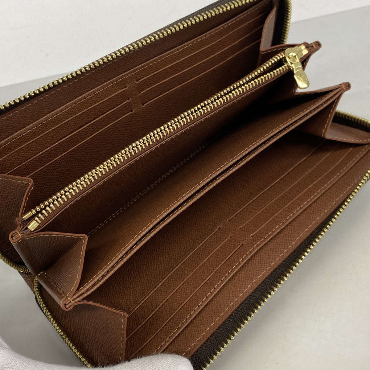 【6kd3927】ルイヴィトン 長財布 モノグラム ジッピーウォレット M42616 ブラウン【中古】メンズ レディース ユニセックス