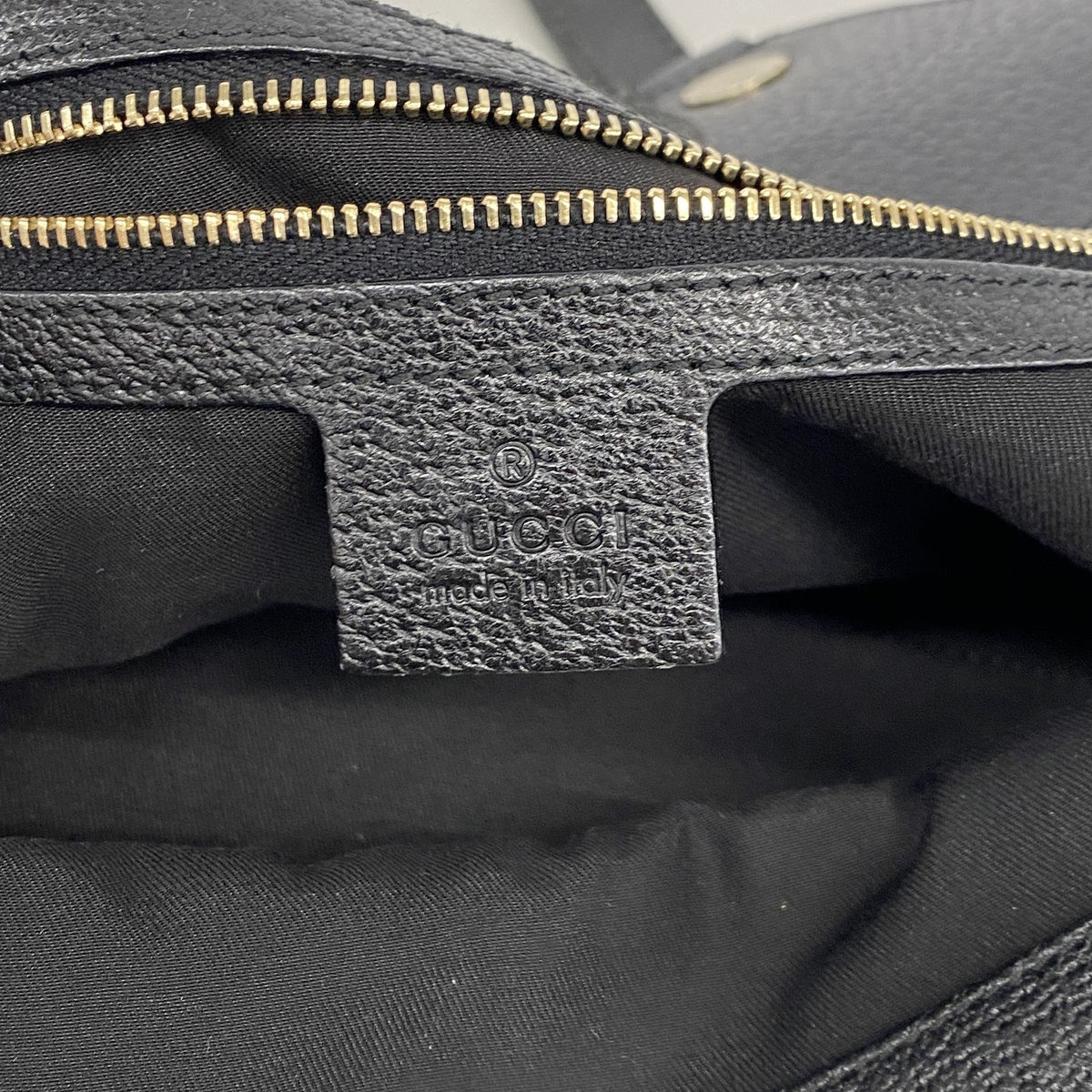 【6kd3950】グッチ ショルダーバッグ GGキャンバス 154982 キャンバス ブラック シャンパンゴールド金具【中古】レディース