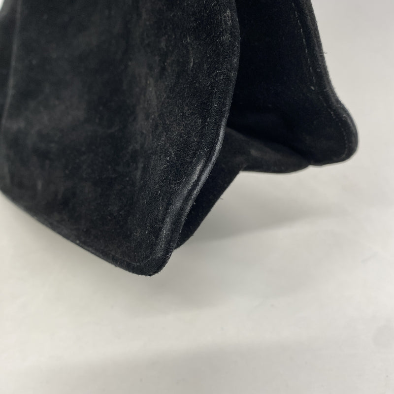 【6kd3951】グッチ ショルダーバッグ 001 3192 スウェード ブラック シルバー金具【中古】レディース