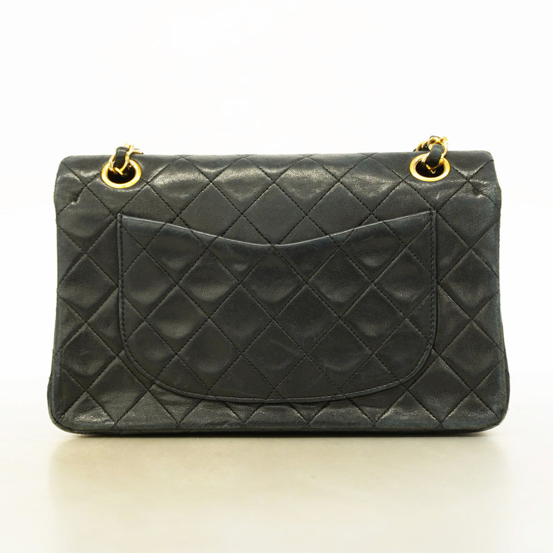 【6kd3961】シャネル ショルダーバッグ マトラッセ Wフラップ Wチェーン ラムスキン ブラック ゴールド金具【中古】レディース