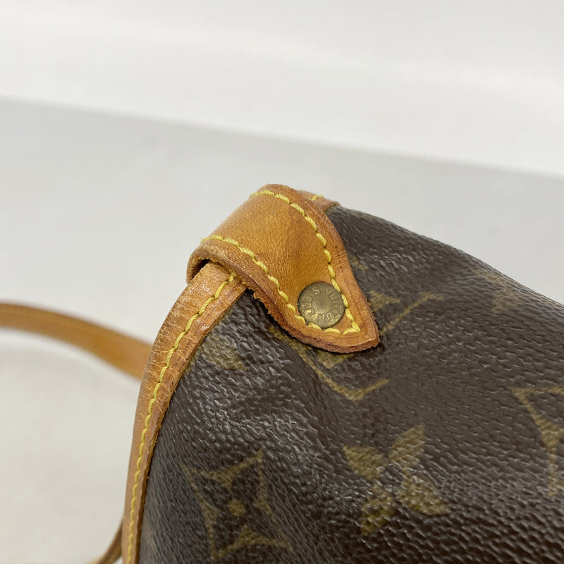 【6kd4001-h】ルイヴィトン ショルダーバッグ モノグラム ソミュール30 M42256 ブラウン【中古】レディース